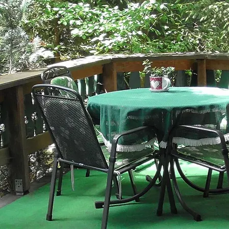 Apartment In The Spruce Trees *